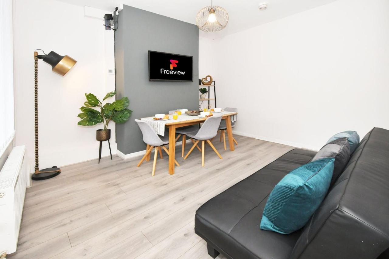 Wistaston House By Yourstays 5 Double Bedrooms And 2 Bathrooms, Great For Groups! Book Now! Crewe Extérieur photo